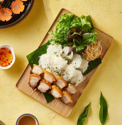 Bánh hỏi heo quay gần đây