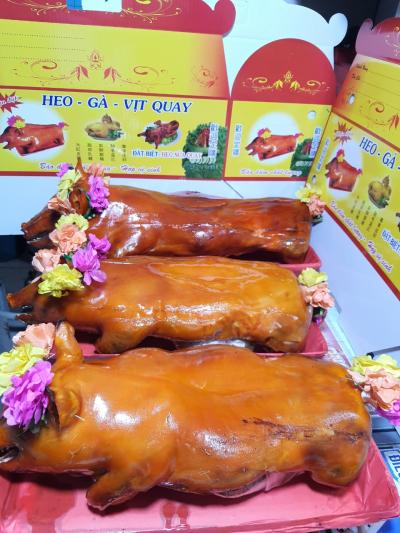 Địa điểm bán heo quay ngon nhất Sài Gòn