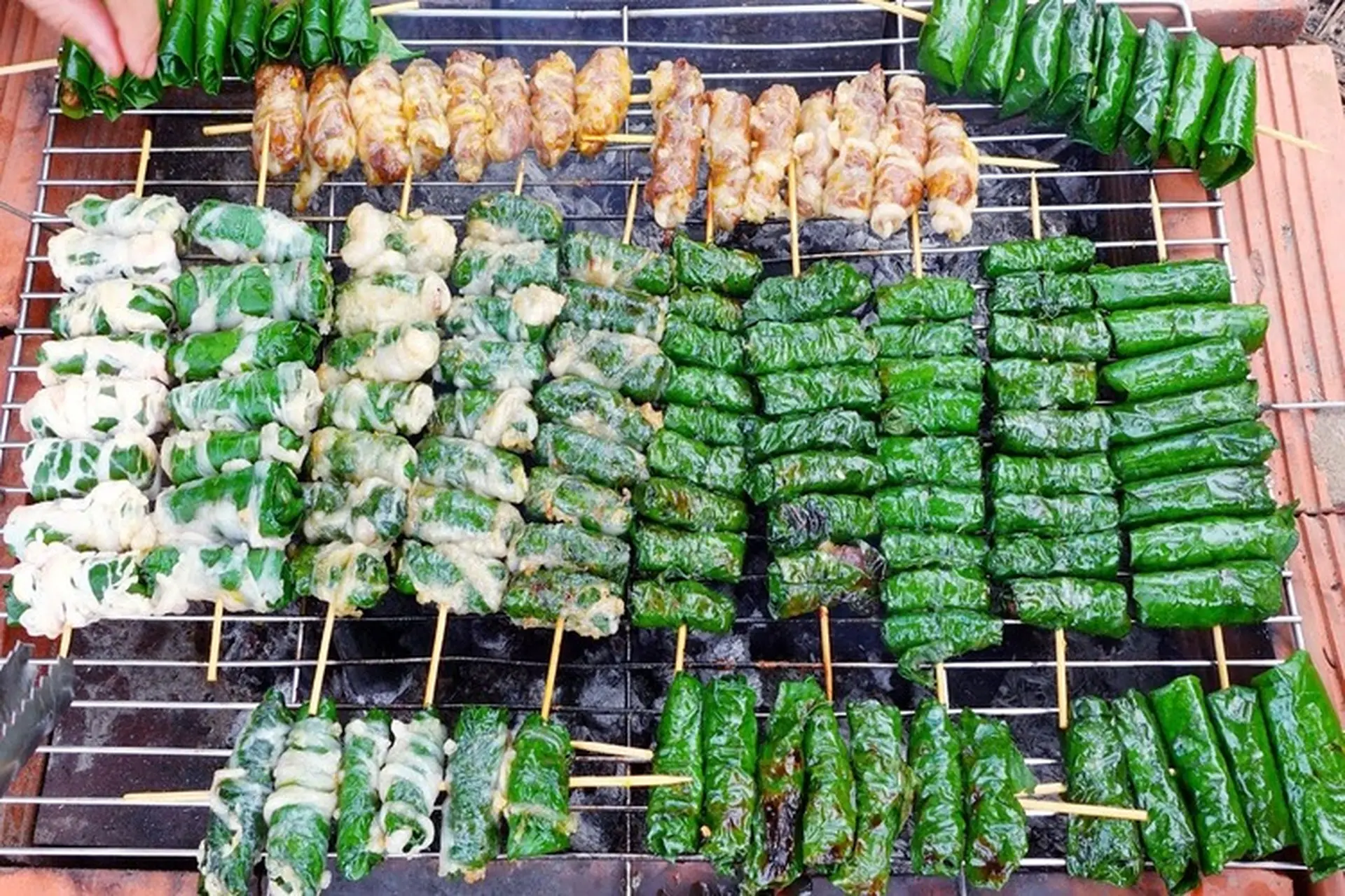 Cách làm bò lá lốt mỡ chài ngon đậm đà, hấp dẫn cho bữa ăn thêm phần lạ  miệng