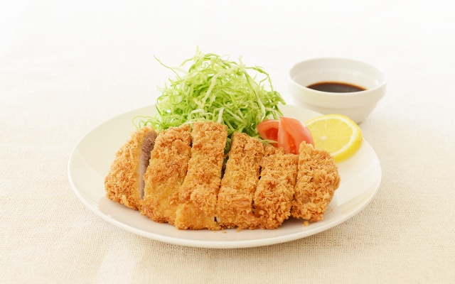 Cốt lết heo chiên xù – Tonkatsu