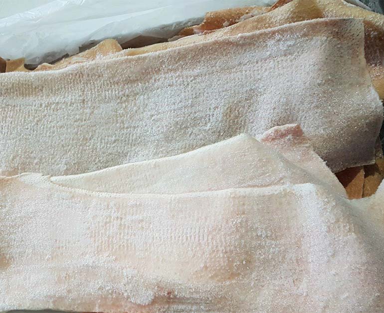 Da lưng heo đông lạnh APK nhập khẩu Nga