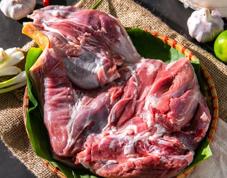 Thịt dê tươi Sài Gòn