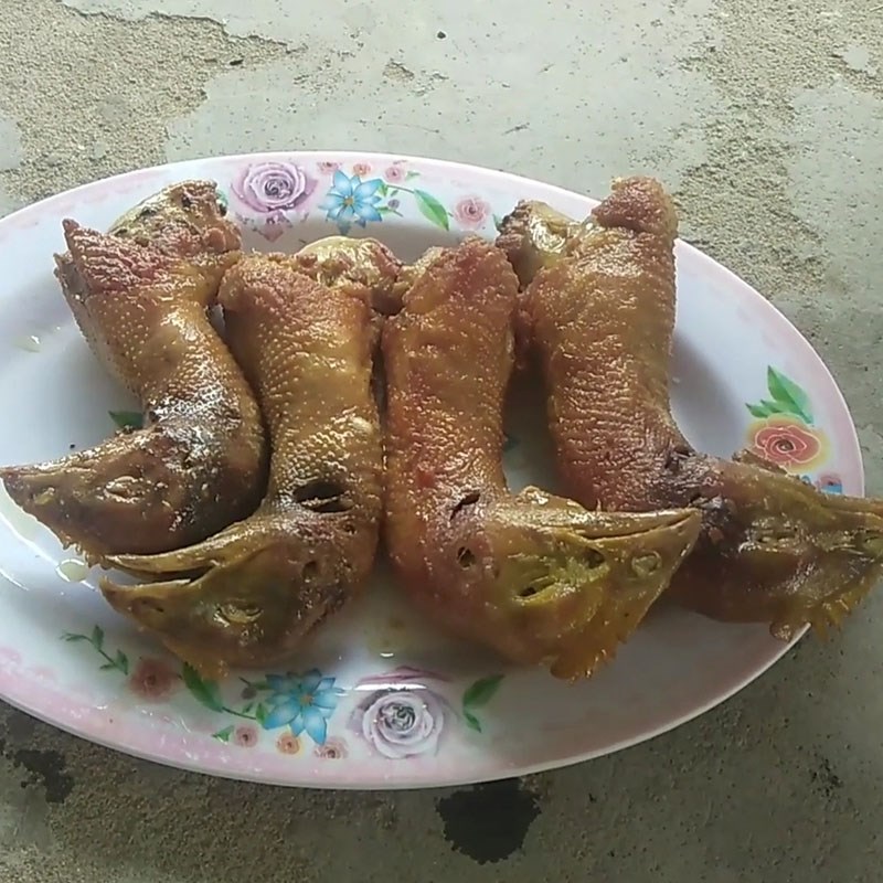 Bước 4 Thành phẩm Cổ gà chiên nước mắm