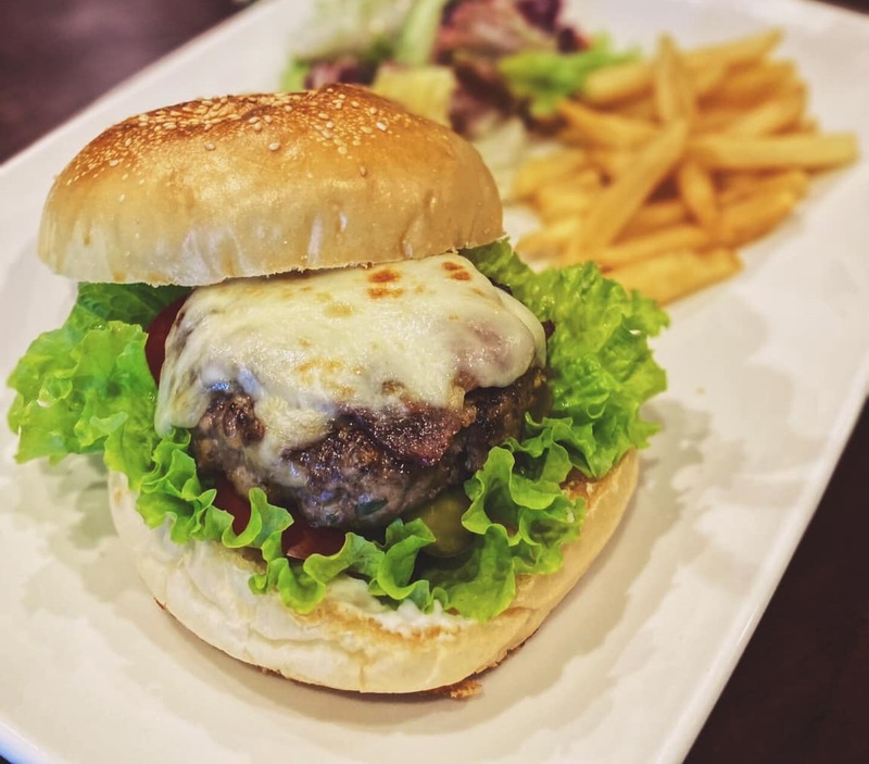 Top 20 quán hamburger ngon nhất Hà Nội được yêu thích nhất